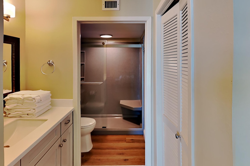 Tristan Towers by Southern Vacation Rentals - photo 38