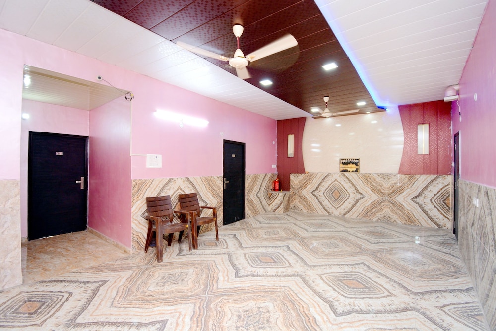 Oyo 39778 Hotel Blue Planet