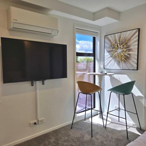 Charming Sunnyvale Studio — 4-Star Luxury Hotel in Auckland, New Zealand