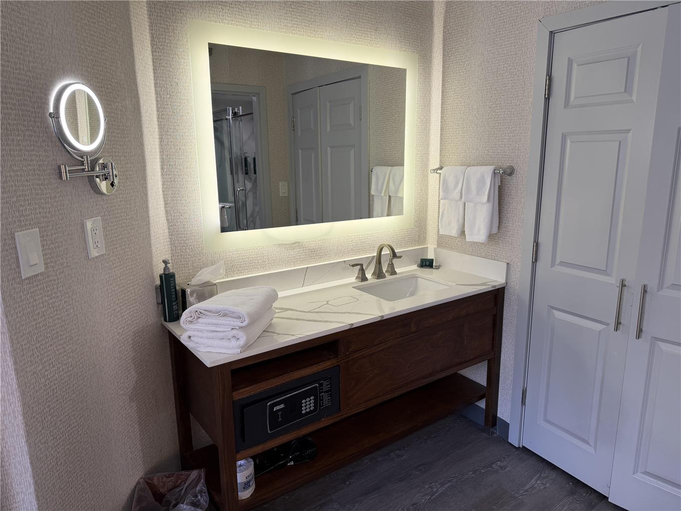 Best Western Plus Miamisburg Dayton Suites Banquets & Hotel - photo 13