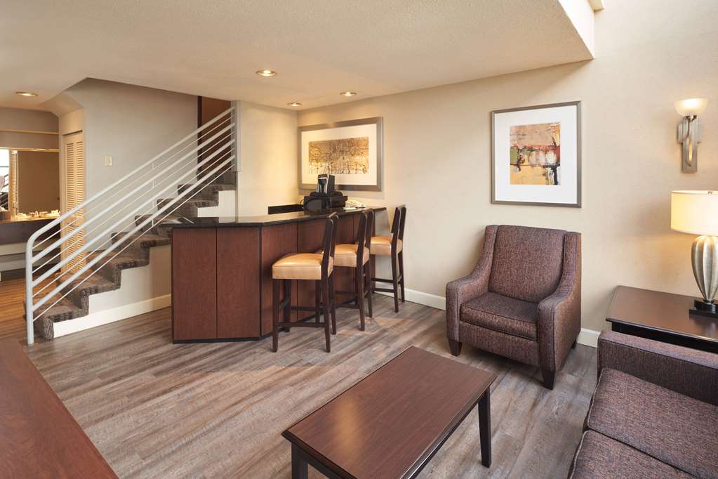 Wyndham Executive Center Columbia - photo 9