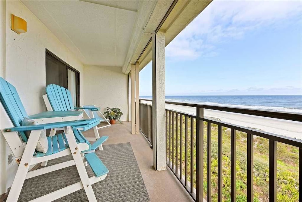 Windjammer 402 Two Bedroom Condo — 4-Star Luxury Hotel in Saint Augustine, United States