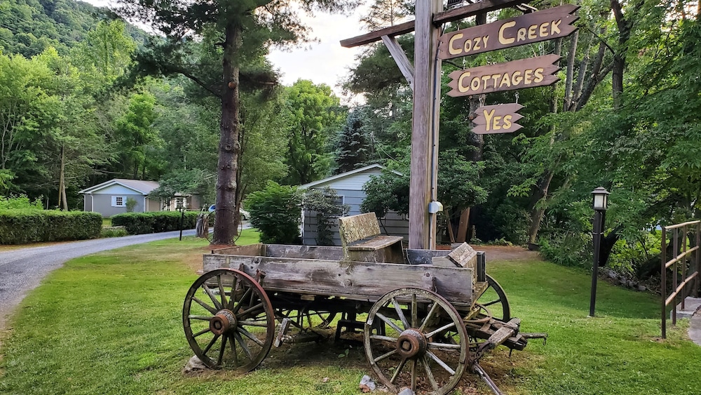 Cozy Creek Cottages - photo 21