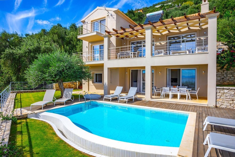 Villa Odysseus in Ionian Islands — 4-Star Luxury Hotel in Corfu, Greece