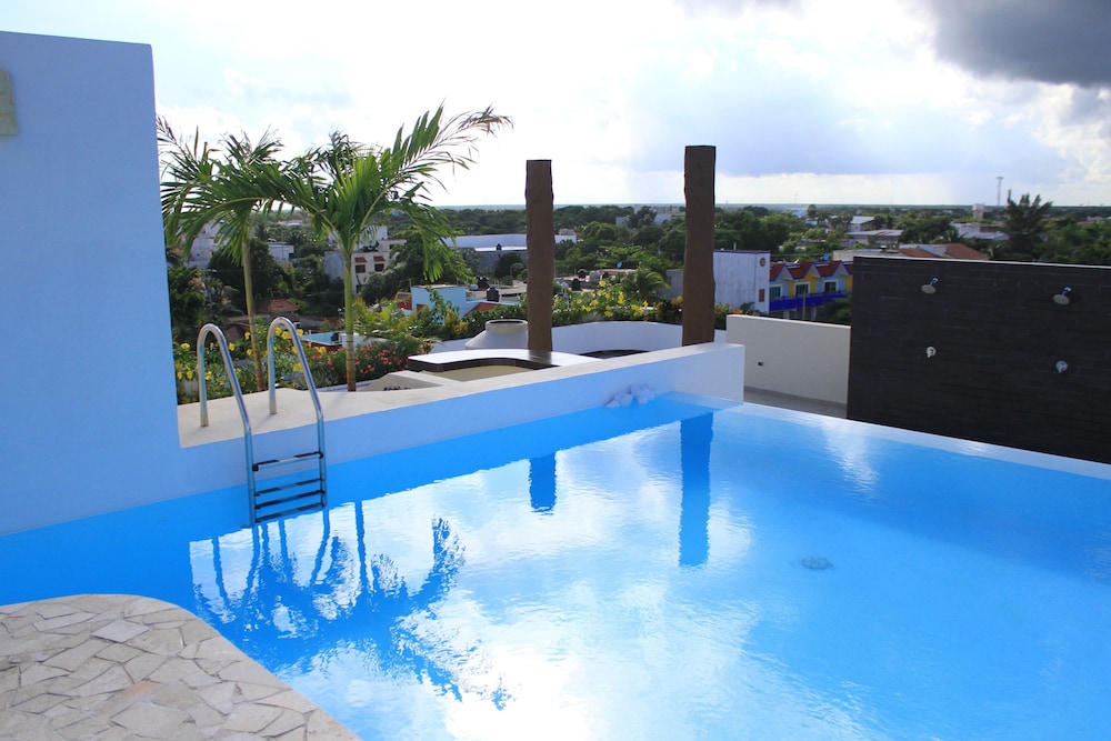 Rooftop pool
