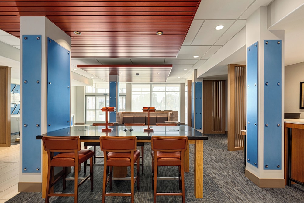 Holiday Inn Express & Suites Hayward Castro Valley by IHG - photo 27