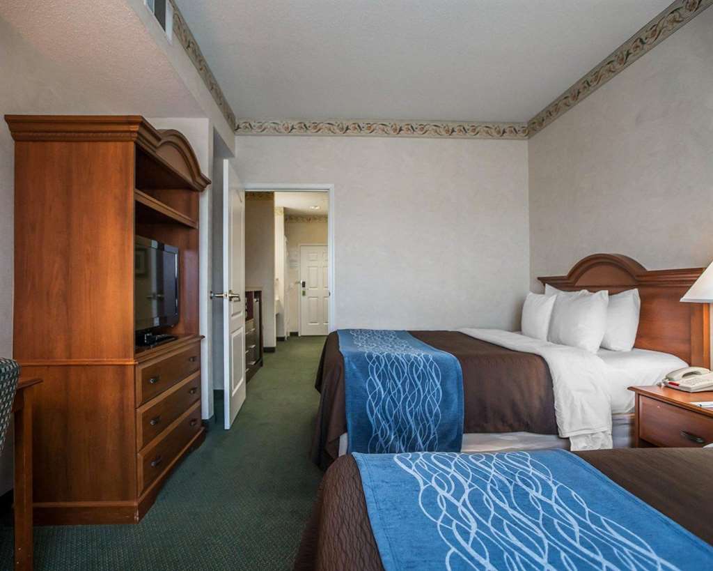 Quality Inn & Suites Dixon near I 88 - photo 35
