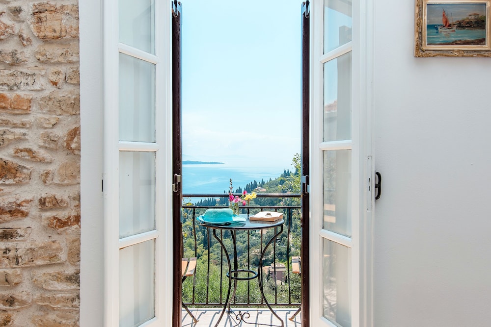 Nausica House — 4-Star Luxury Hotel in Corfu, Greece