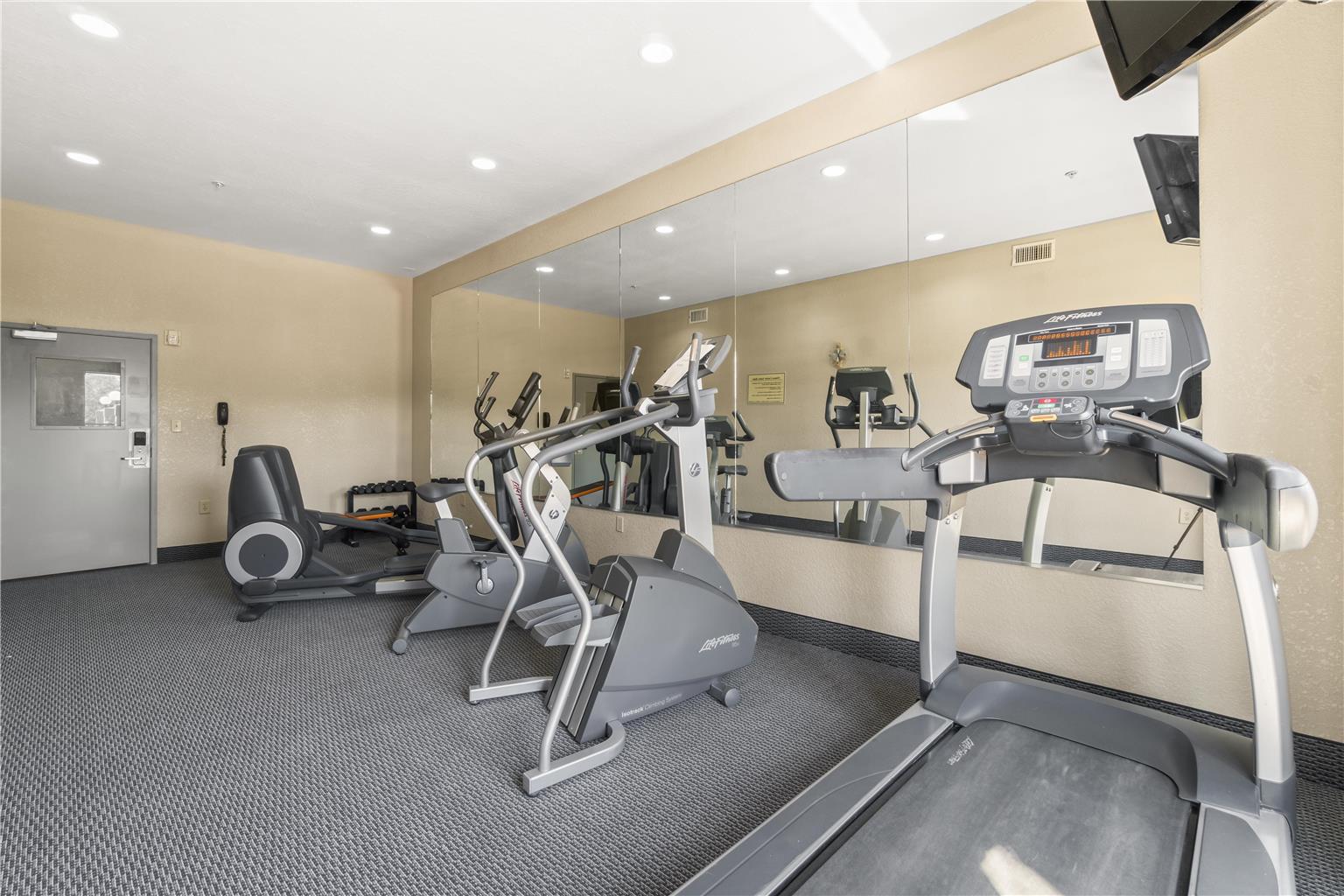 Americas Best Value Inn & Suites Livingston - photo 51