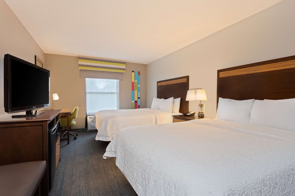 Hampton Inn & Suites Fort Myers Beach Sanibel Gateway - photo 9