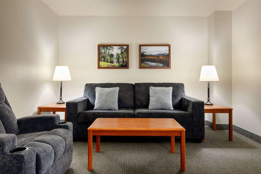 AmericInn by Wyndham Havre - photo 35