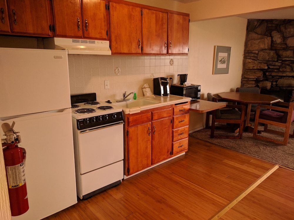 Ocean Shores Inn & Suites - photo 24