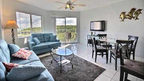 2306 Ocean Pointe Suites — Tavernier