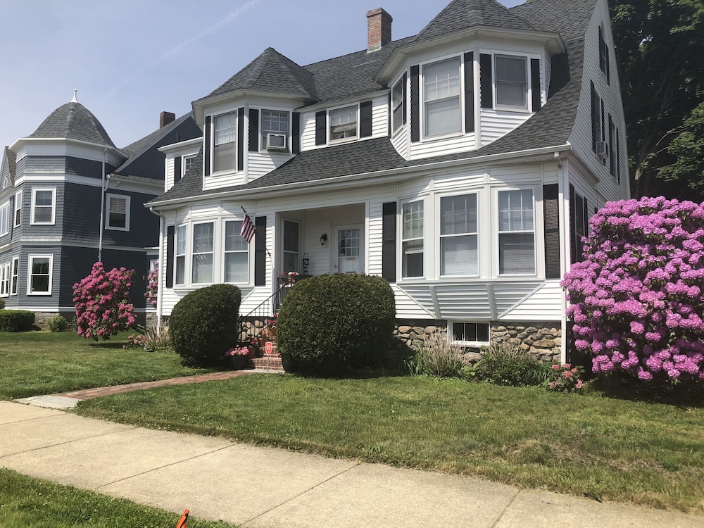 The Hydrangea Inn - photo 22