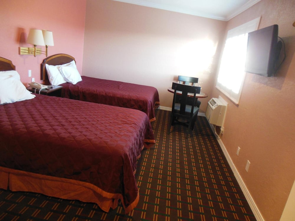 Sealamp Inn - photo 35