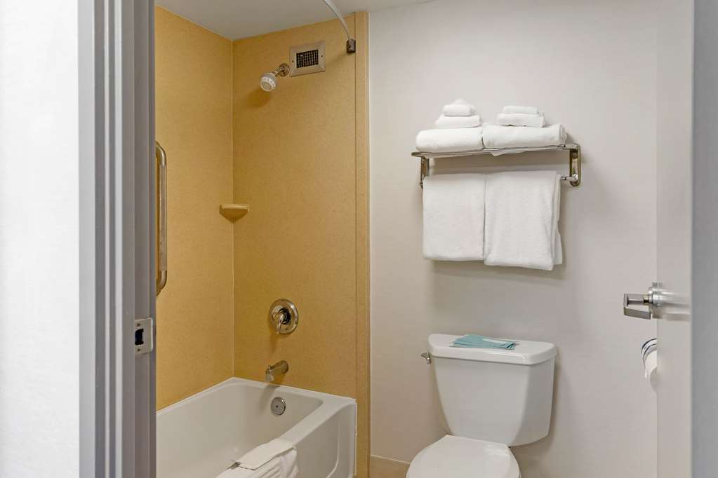 Comfort Inn & Suites Watertown 1000 Islands - photo 9