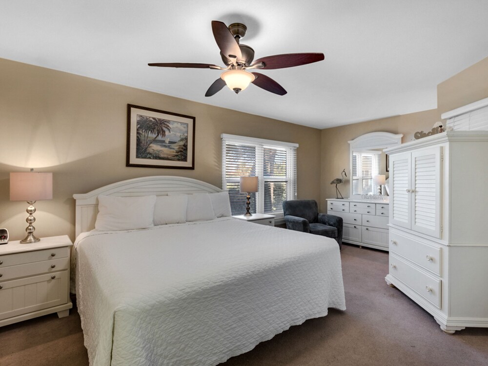 Cabana Club 208 — 4-Star Luxury Hotel in Destin, United States