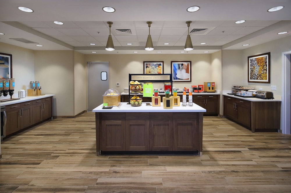 Hampton Inn & Suites Tucson Tech Park - photo 21