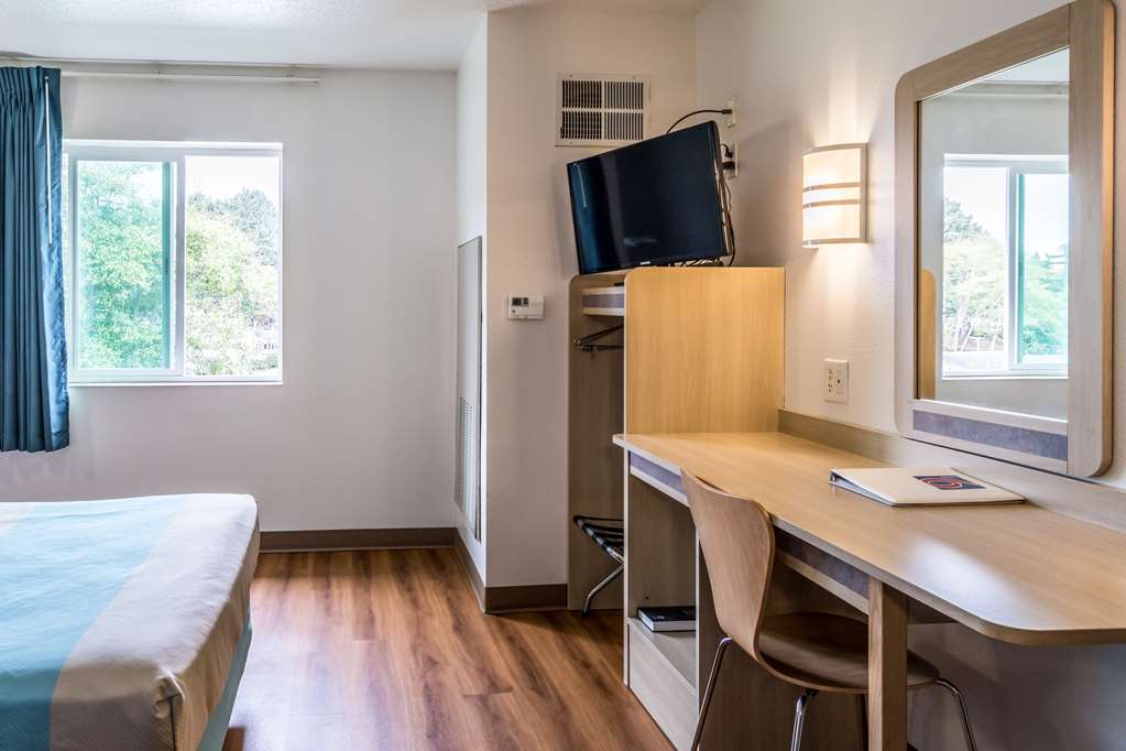 Motel 6 Lincoln City OR - photo 6