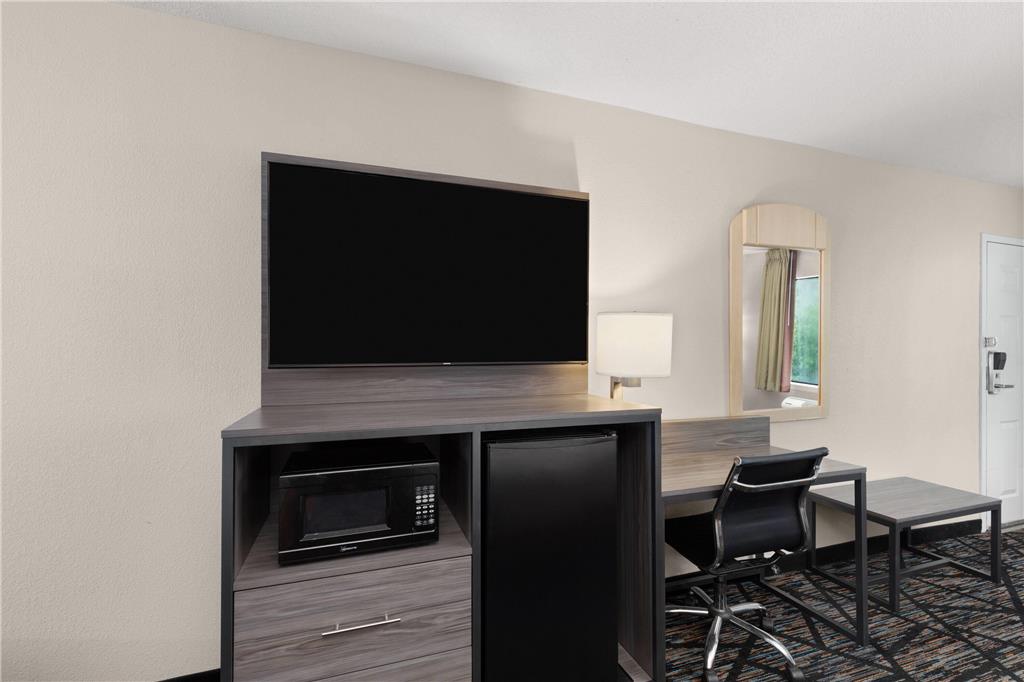 Baymont by Wyndham Richburg Chester Area - photo 18