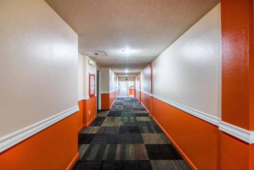 Motel 6 Van Nuys - photo 12