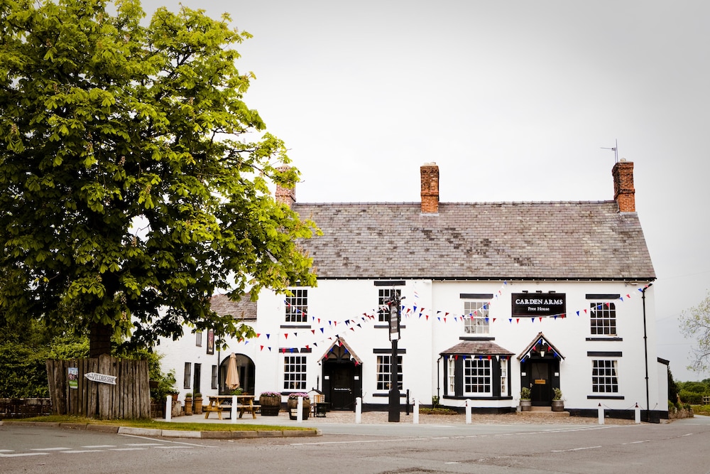 The Carden Arms — 4-Star Luxury Hotel in Malpas, United Kingdom