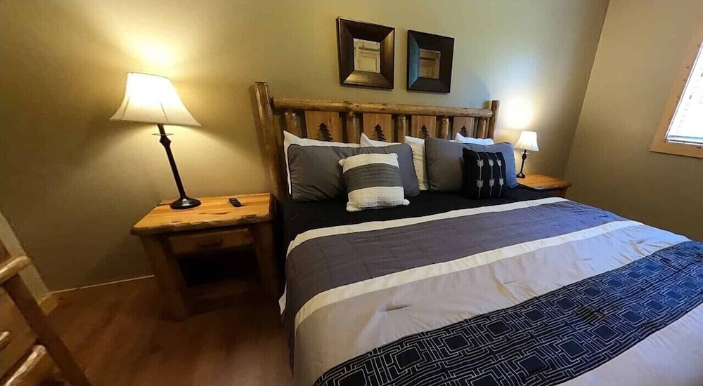 Appeldoorn's Sunset Bay Resort - photo 18