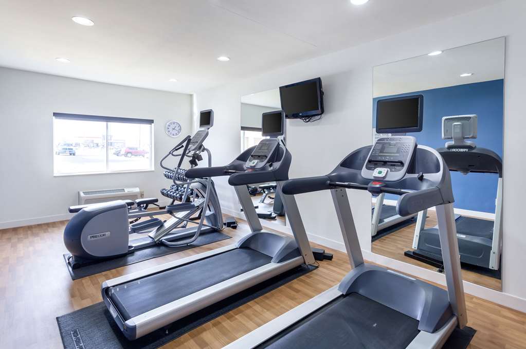 Comfort Suites Lincoln North - photo 24