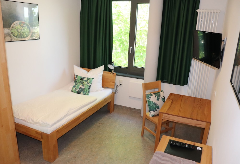 Hotel Garni Fischerfleck in Ismaning near Munich — Ismaning — photo 5