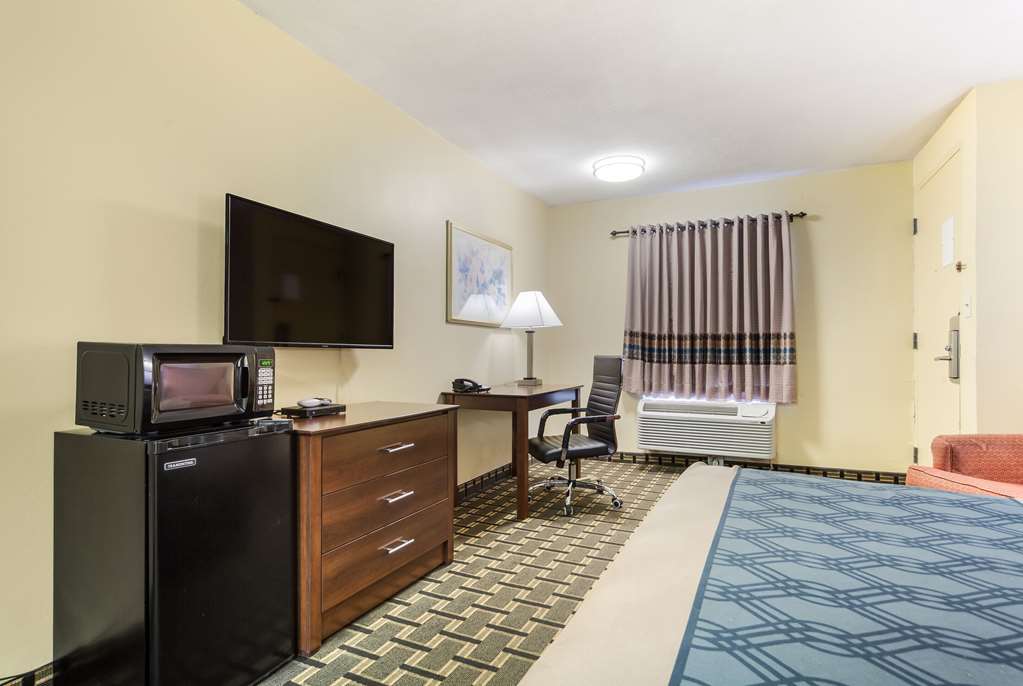 Rodeway Inn Lincoln West University Area - photo 14