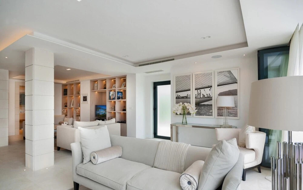 Luxurious Waterfront Villa 4 Bedrooms Villa Selca Waterfront Private Jetty — 4-Star Luxury Hotel in Selca, Croatia