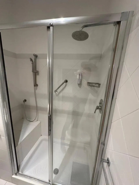 Trasteverina Apartment — 4-Star Luxury Hotel in Rome, Italy