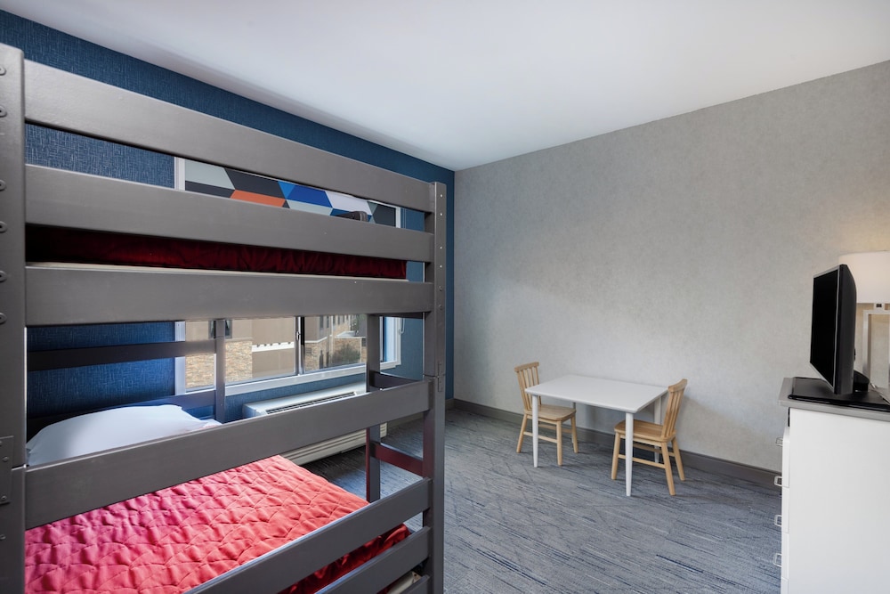 Holiday Inn Express Hotel & Suites Missoula by IHG - photo 14