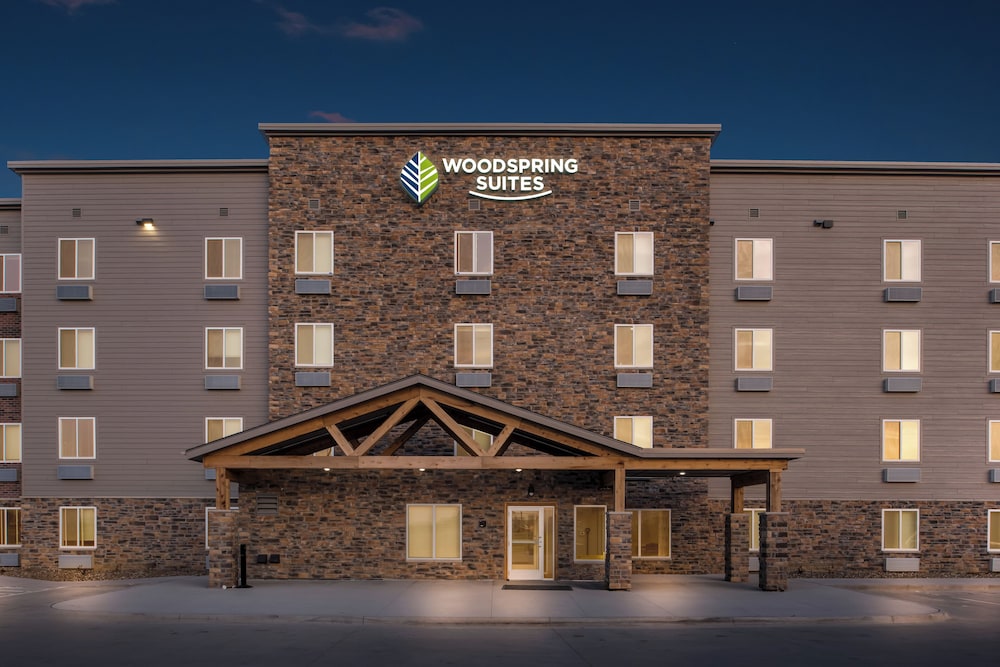 WoodSpring Suites Coralville Iowa City - photo 24