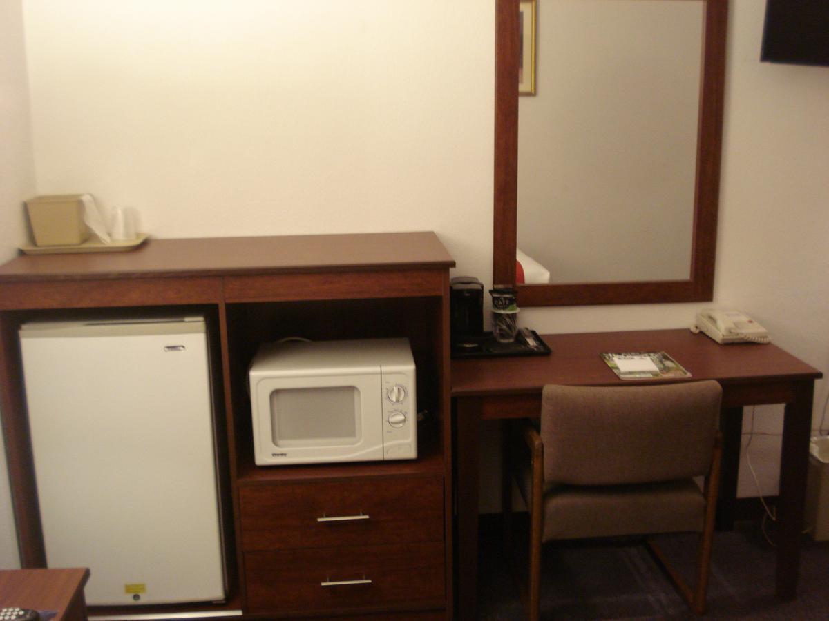 Hills Inn - photo 36