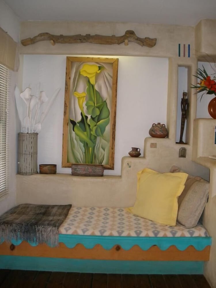 Les Artistes Inn - photo 34