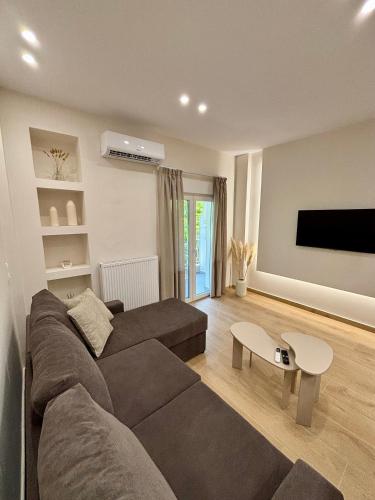 The Double Haven SKG 2 bedroom 2 bathroom apartment in Thessaloniki center — 4-Star Luxury Hotel in Thessaloniki, Greece
