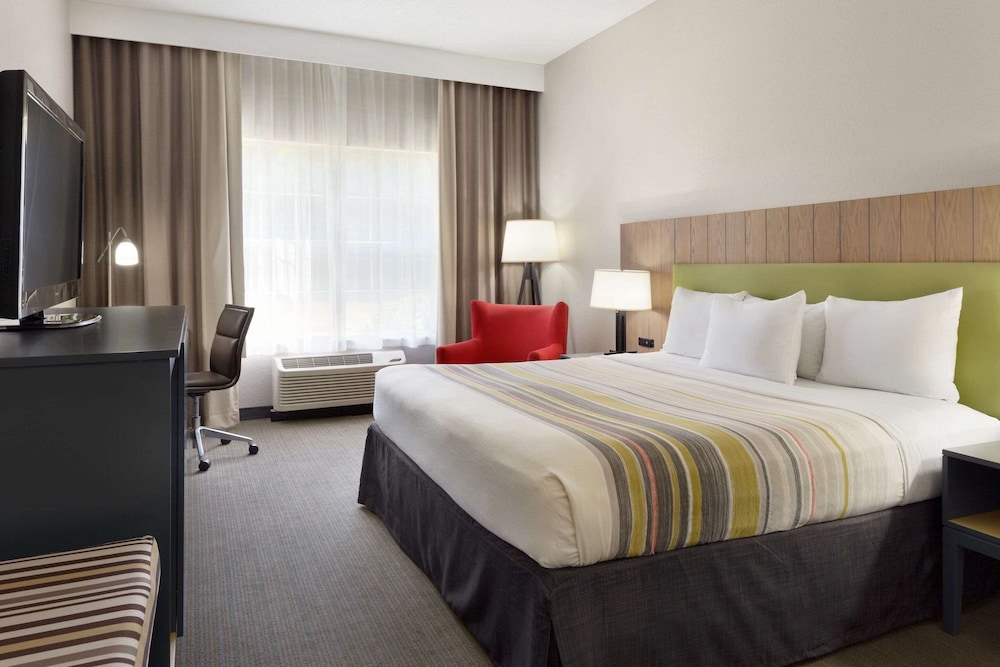 Country Inn & Suites by Radisson Brunswick I 95 GA - photo 12