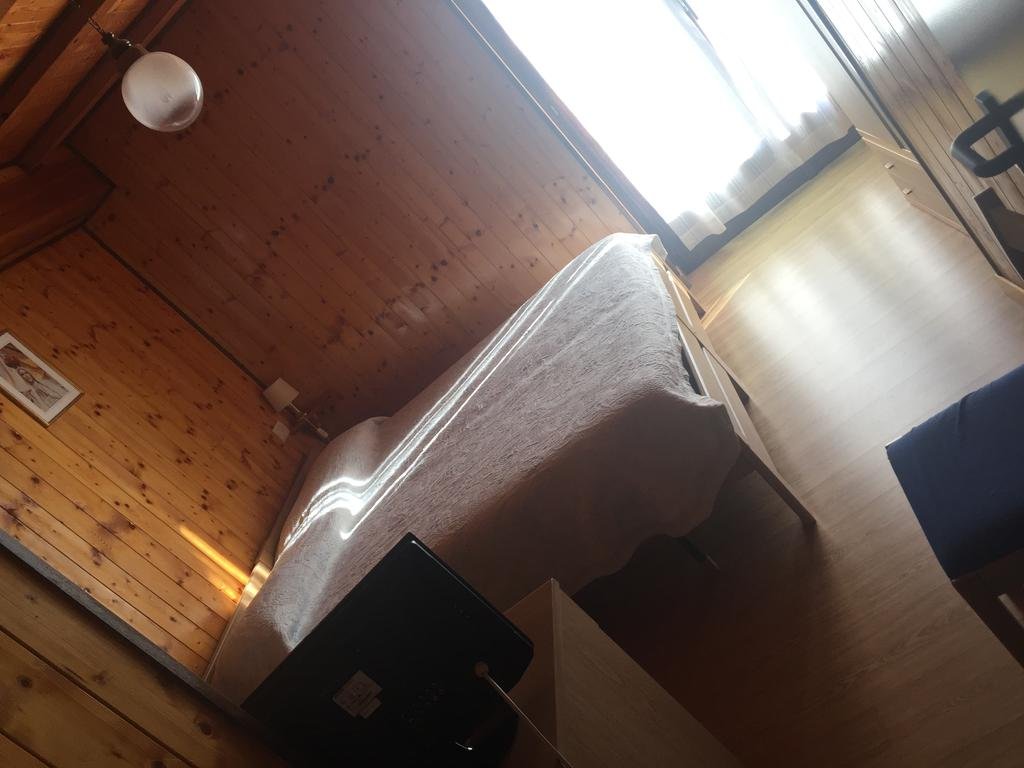 Albergo La Perla — hotel in Craveggia