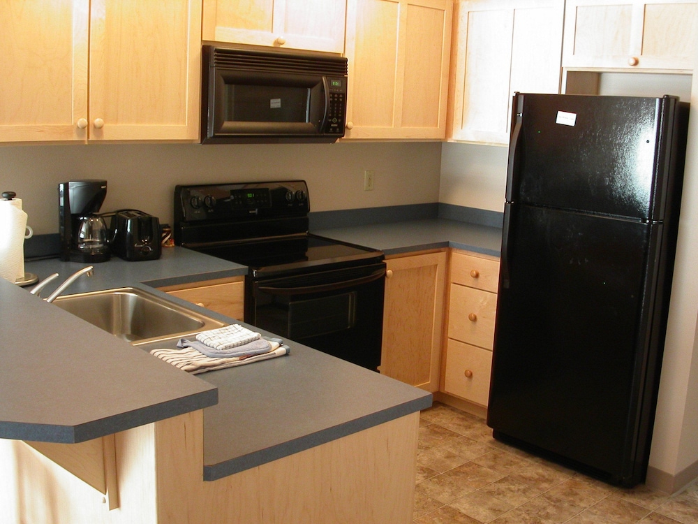 Sea Breeze Court - photo 16