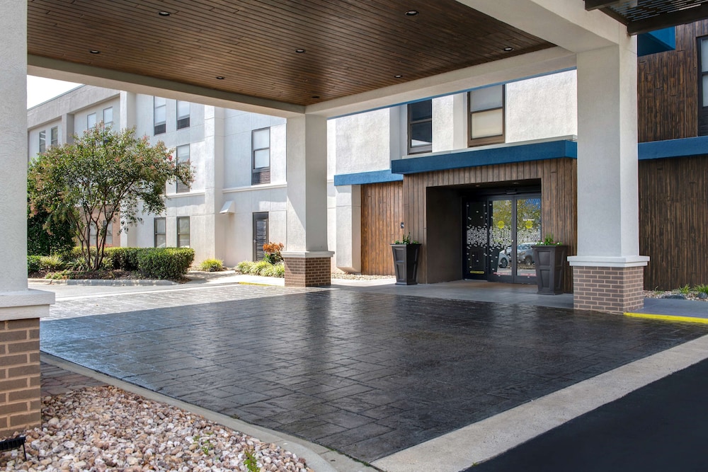 Hampton Inn Charlotte Monroe - photo 54