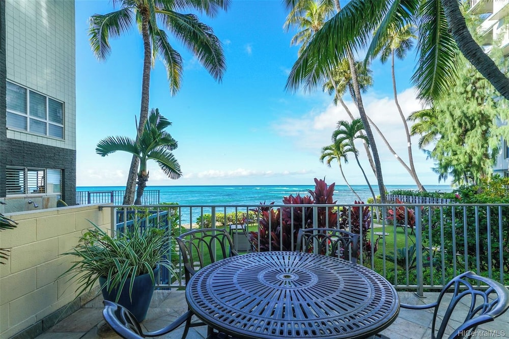 Diamond Head Beach Hotel - photo 71