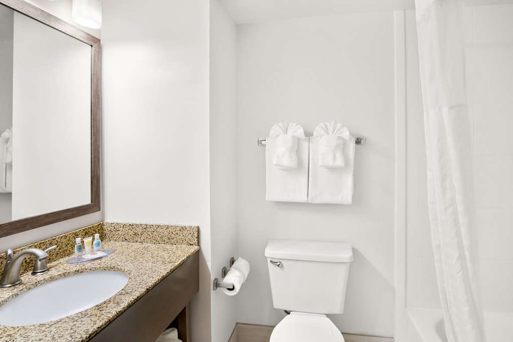 Comfort Inn Gold Coast - photo 32