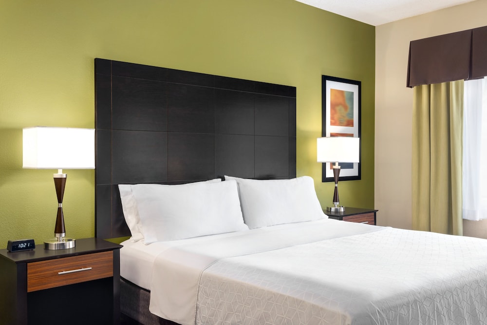 Holiday Inn Express Hotel & Suites Edmond by IHG - photo 23