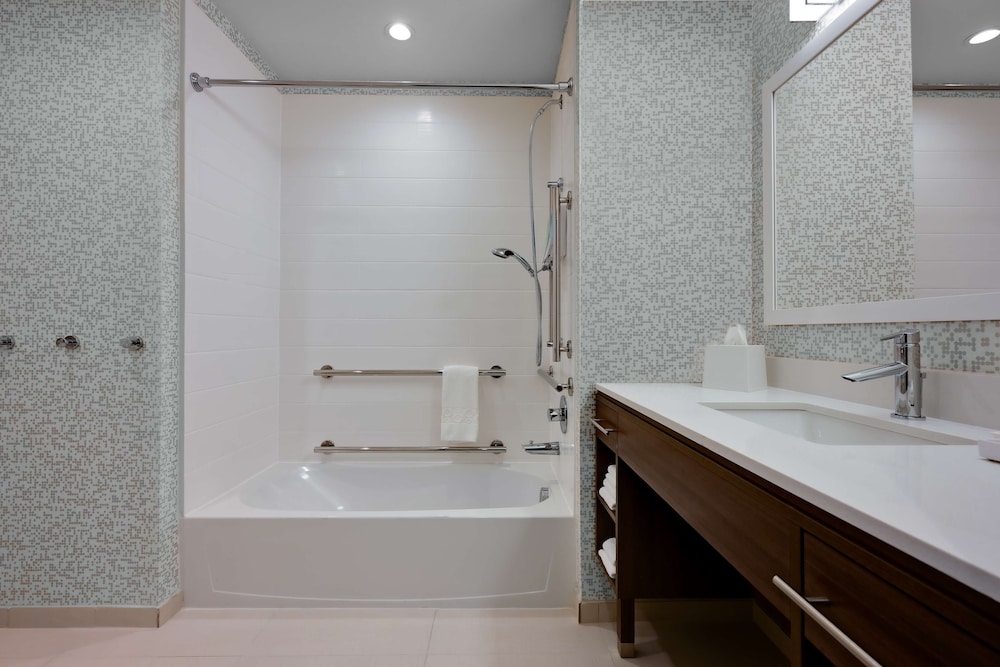Home2 Suites Temple - photo 25