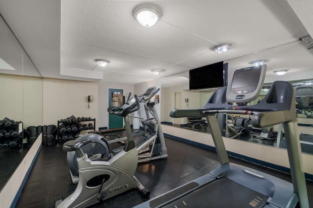 Country Inn & Suites by Radisson Fredericksburg South VA - photo 38