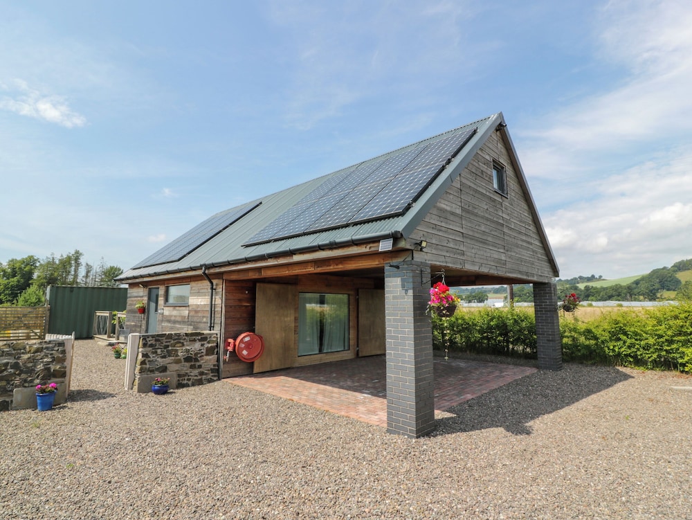 Fasgadh in Perth, United Kingdom