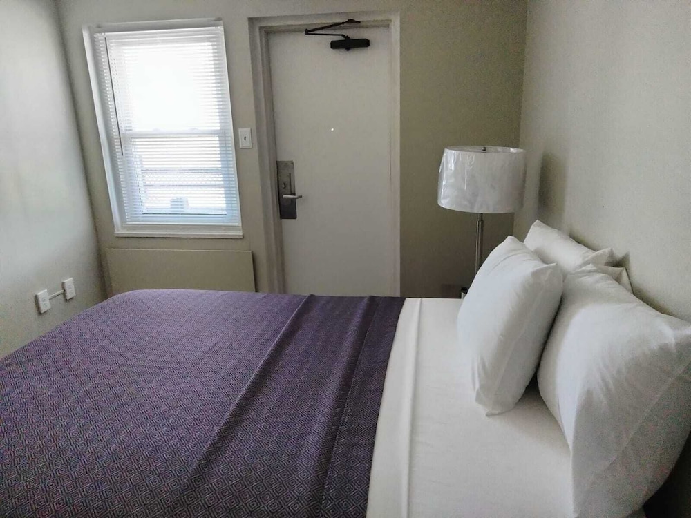 Trolley Stop Motel - photo 20