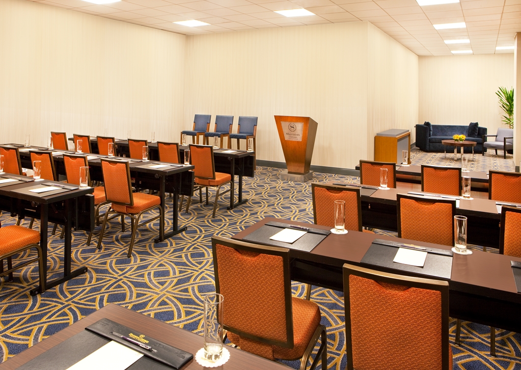 Sheraton Grand Chicago Riverwalk - photo 64