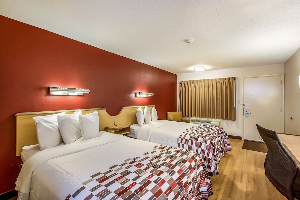 Red Roof Inn Detroit Plymouth Canton - photo 8